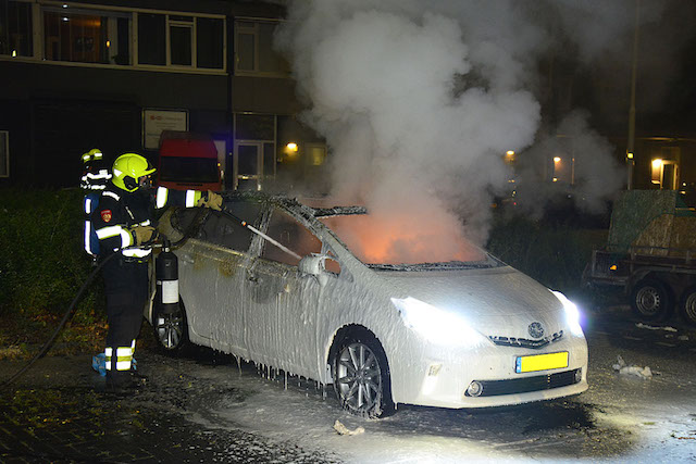 2017/130/20170623-02u57 GB 005 Autobrand Jan van Gentstraat.jpg